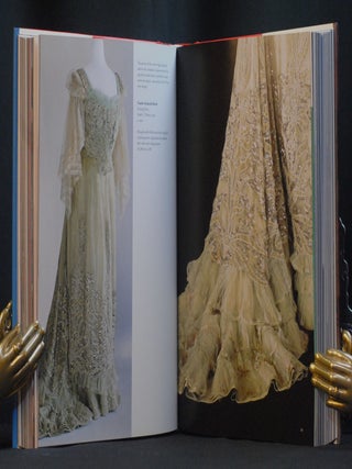 Fashion: A History from the 18th to the 20th Century (Collection from the Kyoto Costume Institute) by Akiko Fukai (2006-05-03)